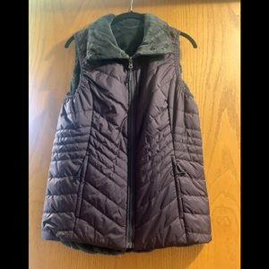 North face reversible vest